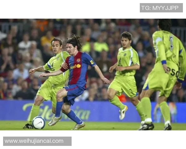 全球十大足球球星排行榜 2025年最新排名揭秘 谁才是当今足坛的王者 全球十大足球球星排行榜 2025年最新排名揭秘 谁才是当今足坛的王者