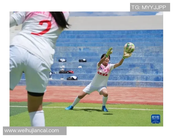 足球球星为何常绑护脚绷带是预防伤病还是其他原因解析 足球球星为何常绑护脚绷带是预防伤病还是其他原因解析