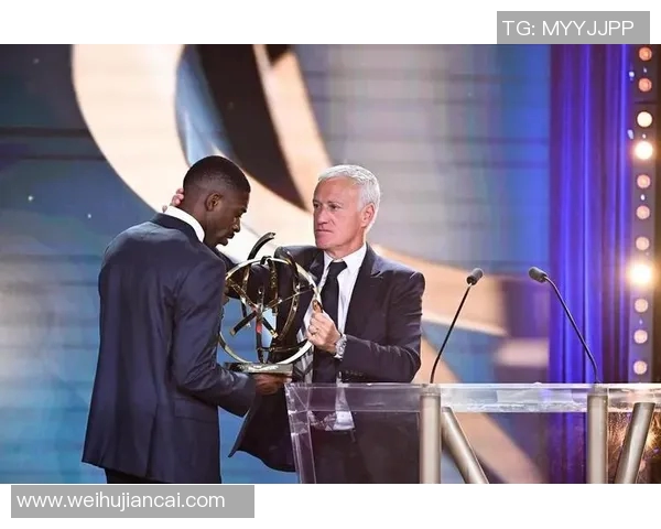 比八球技卓越多次破门 荣膺世界足球最佳球星称号 比八球技卓越多次破门 荣膺世界足球最佳球星称号